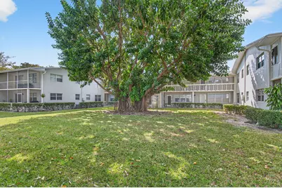 247 Ventnor R, Deerfield Beach, FL 33442 - Photo 41