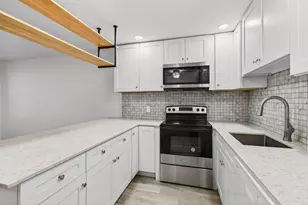 247 Ventnor R, Deerfield Beach, FL 33442 - Photo 17