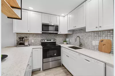 247 Ventnor R, Deerfield Beach, FL 33442 - Photo 19