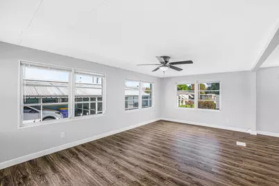 8301 SE Skylark Avenue, Hobe Sound, FL 33455 - Photo 5