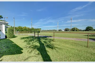 6698 Belvedere Road, West Palm Beach, FL 33413 - Photo 5