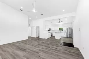 7932 SE Skylark Ave, Hobe Sound, FL 33455 - Photo 7