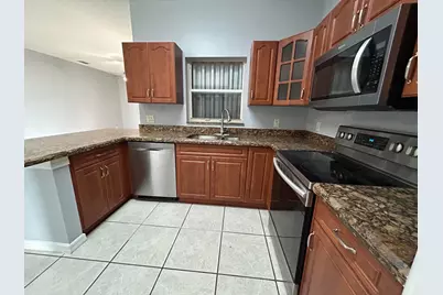 974 SE Albatross Avenue, Port Saint Lucie, FL 34983 - Photo 3