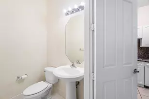 2501 Venetian Ct, Boynton Beach, FL 33426 - Photo 9