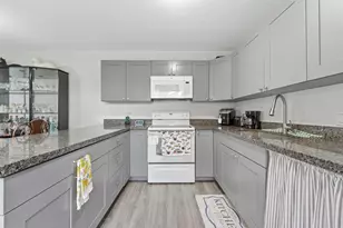 933 9th Ln, Greenacres, FL 33463 - Photo 7