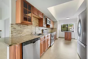 7902 Seville Pl, Boca Raton, FL 33433 - Photo 9