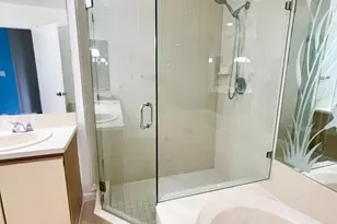 104 Half Moon Cir, Hypoluxo, FL 33462 - Photo 17