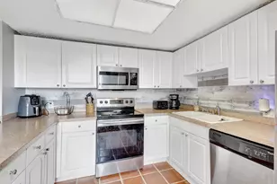 1586 Shaker Cir, Wellington, FL 33414 - Photo 11