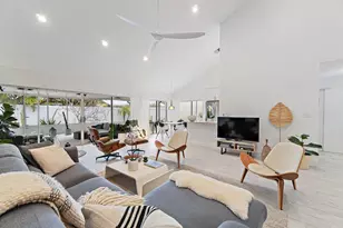 125 Harbourside Cir, Jupiter, FL 33477 - Photo 7