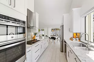 125 Harbourside Cir, Jupiter, FL 33477 - Photo 15