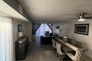 10343 Greenhouse Rd, Pembroke Pines, FL 33026 - Photo 7