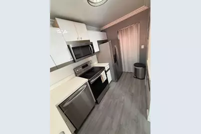 10343 Greenhouse Road, Pembroke Pines, FL 33026 - Photo 9