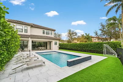 9566 Eden Roc Court, Delray Beach, FL 33446 - Photo 3