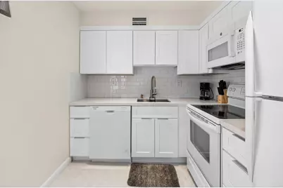 173 Flanders D, Delray Beach, FL 33484 - Photo 23