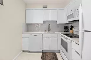 173 Flanders D, Delray Beach, FL 33484 - Photo 23