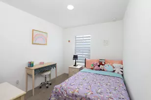 656 NE Waters Edge Ln, Port Saint Lucie, FL 34983 - Photo 15