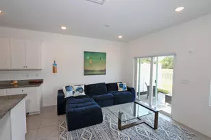 656 NE Waters Edge Ln, Port Saint Lucie, FL 34983 - Photo 3