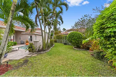 2395 Kemps Bay, West Palm Beach, FL 33411 - Photo 25