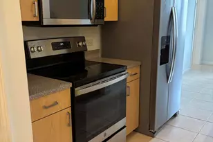 533 NE 3rd Ave, Fort Lauderdale, FL 33301 - Photo 13