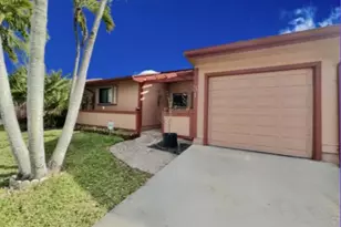 31 Walcott Dr, Boynton Beach, FL 33426 - Photo 1