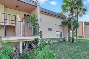 130 Lake Constance Dr, West Palm Beach, FL 33411 - Photo 3