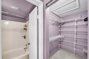 130 Lake Constance Dr, West Palm Beach, FL 33411 - Photo 25