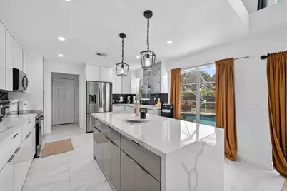 200 Trails End, West Palm Beach, FL 33413 - Photo 3