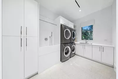 248 E Lakewood Road, West Palm Beach, FL 33405 - Photo 15
