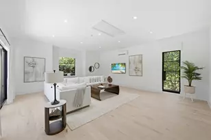 248 E Lakewood Rd, West Palm Beach, FL 33405 - Photo 11
