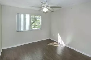 4151 N Haverhill Rd, West Palm Beach, FL 33417 - Photo 11