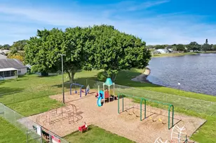 7903 Burlwood Ln, Lake Worth, FL 33467 - Photo 37