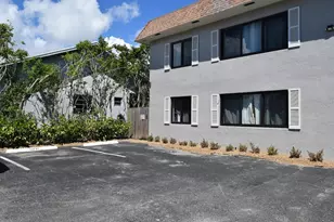 523 SE 20th Ct, Boynton Beach, FL 33435 - Photo 3