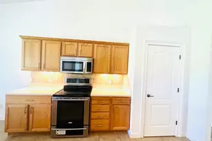 1074 SW Sultan Dr, Port Saint Lucie, FL 34953 - Photo 5