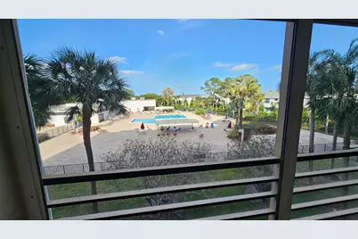 4640 Lucerne Lakes Boulevard W #303, Lake Worth, FL 33467 - Photo 7
