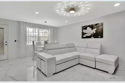 450 Normandy J, Delray Beach, FL 33484 - Photo 3