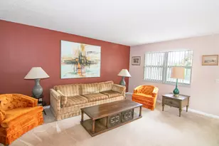 39 Burgundy A, Delray Beach, FL 33484 - Photo 3