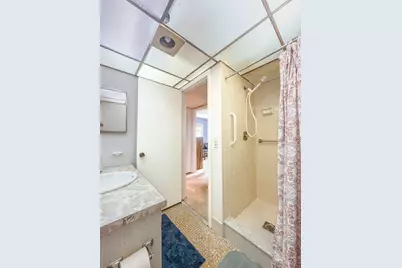 39 Burgundy A, Delray Beach, FL 33484 - Photo 9