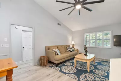 691 Foresteria Avenue, Wellington, FL 33414 - Photo 13