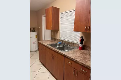 940 W 36th Street #1, Riviera Beach, FL 33404 - Photo 3