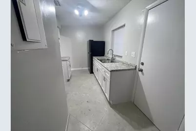 920 W 36th Street #1, Riviera Beach, FL 33404 - Photo 5