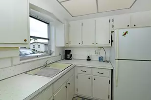 2789 Ashley Dr W, West Palm Beach, FL 33415 - Photo 9