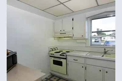 2789 Ashley Drive W #B, West Palm Beach, FL 33415 - Photo 7