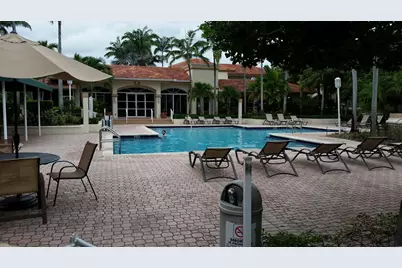 20303 Glenmoor Drive, West Palm Beach, FL 33409 - Photo 11