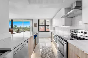 5480 N Ocean Dr, Singer Island, FL 33404 - Photo 3