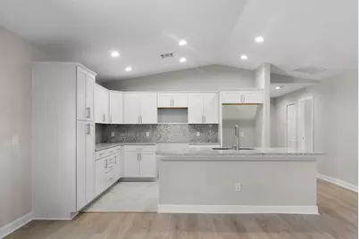 6680 Spanish Lakes Blvd, Fort Pierce, FL 34951 - Photo 3