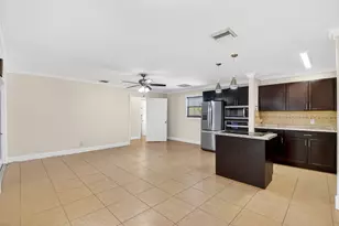 18 Crossings Cir, Boynton Beach, FL 33435 - Photo 17