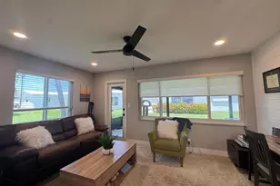 108 SW 9th St, Boynton Beach, FL 33426 - Photo 23