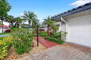 35 Glens Dr E, Boynton Beach, FL 33436 - Photo 5