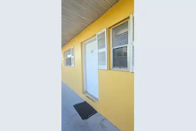 1505 Crescent Circle #B24, Lake Park, FL 33403 - Photo 1