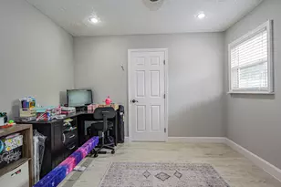 2445 88th Ct, Vero Beach, FL 32966 - Photo 27